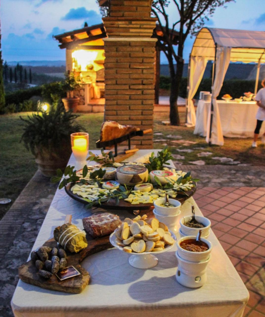Agriturismo Il Raduno - Max Lelli 马西利亚纳 外观 照片